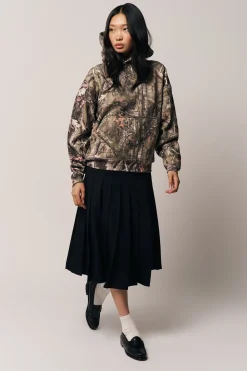 GUIZIO Camo Sweatshirt- Sweaters|Sweatshirts & Hoodies