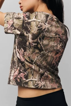 GUIZIO Camo Tee- Tees|Short Sleeve Tops
