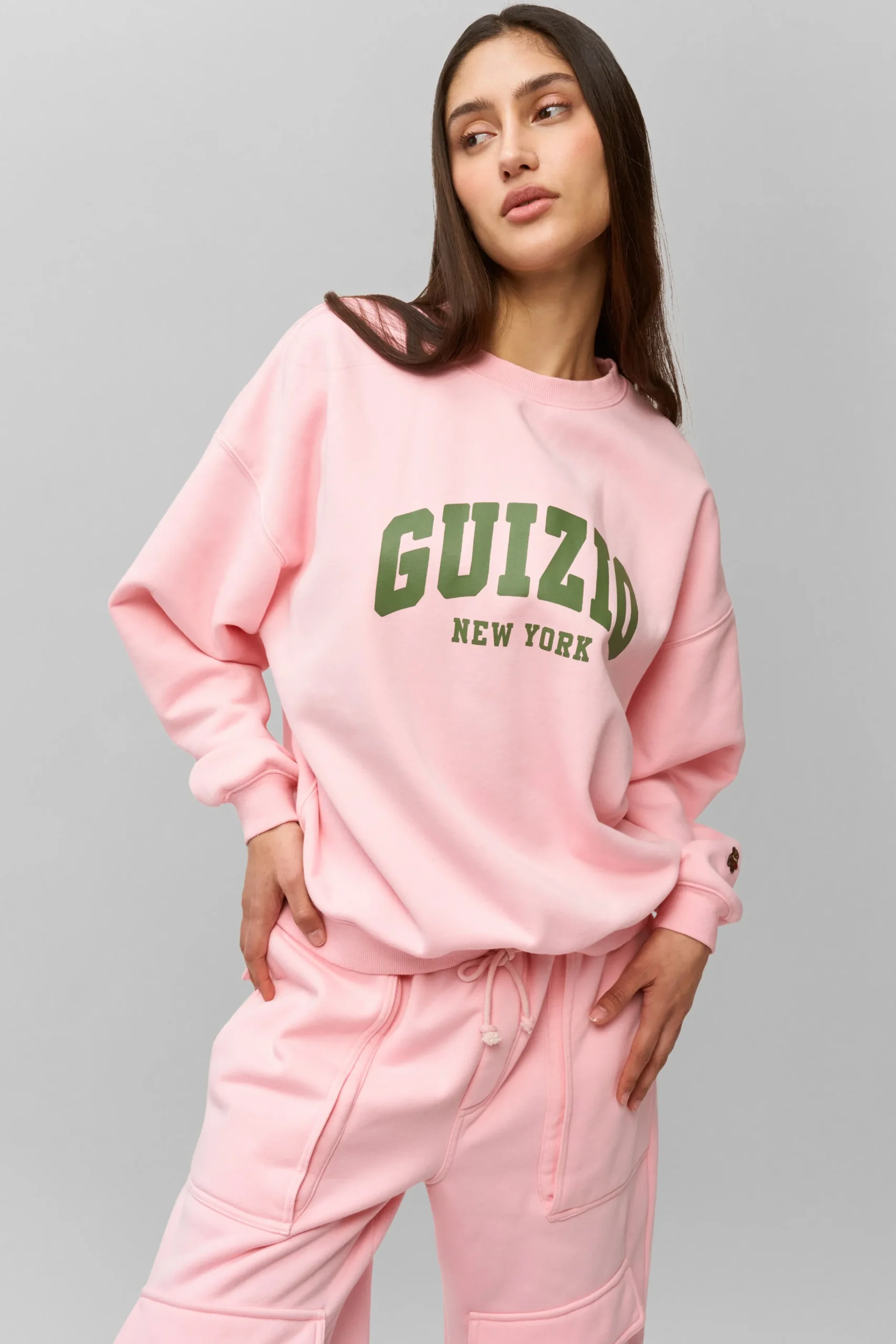 GUIZIO Fleece Crewneck- Sweaters|Sweatshirts & Hoodies