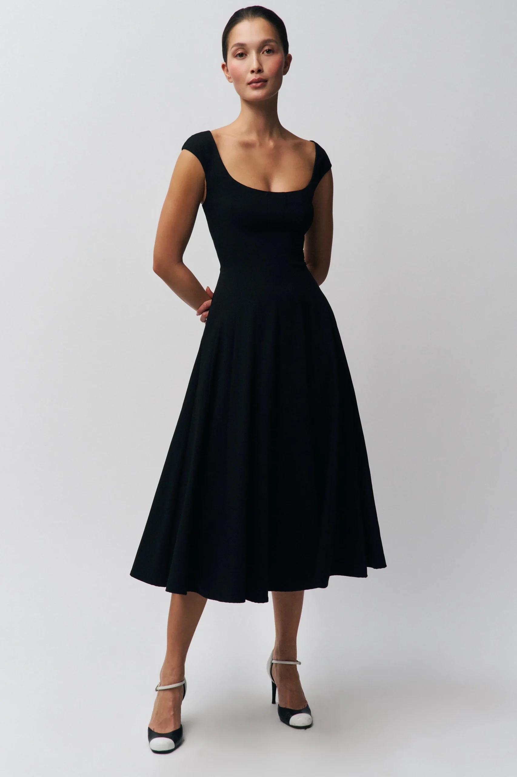 GUIZIO Leila Dress- Midi Dresses|Dresses