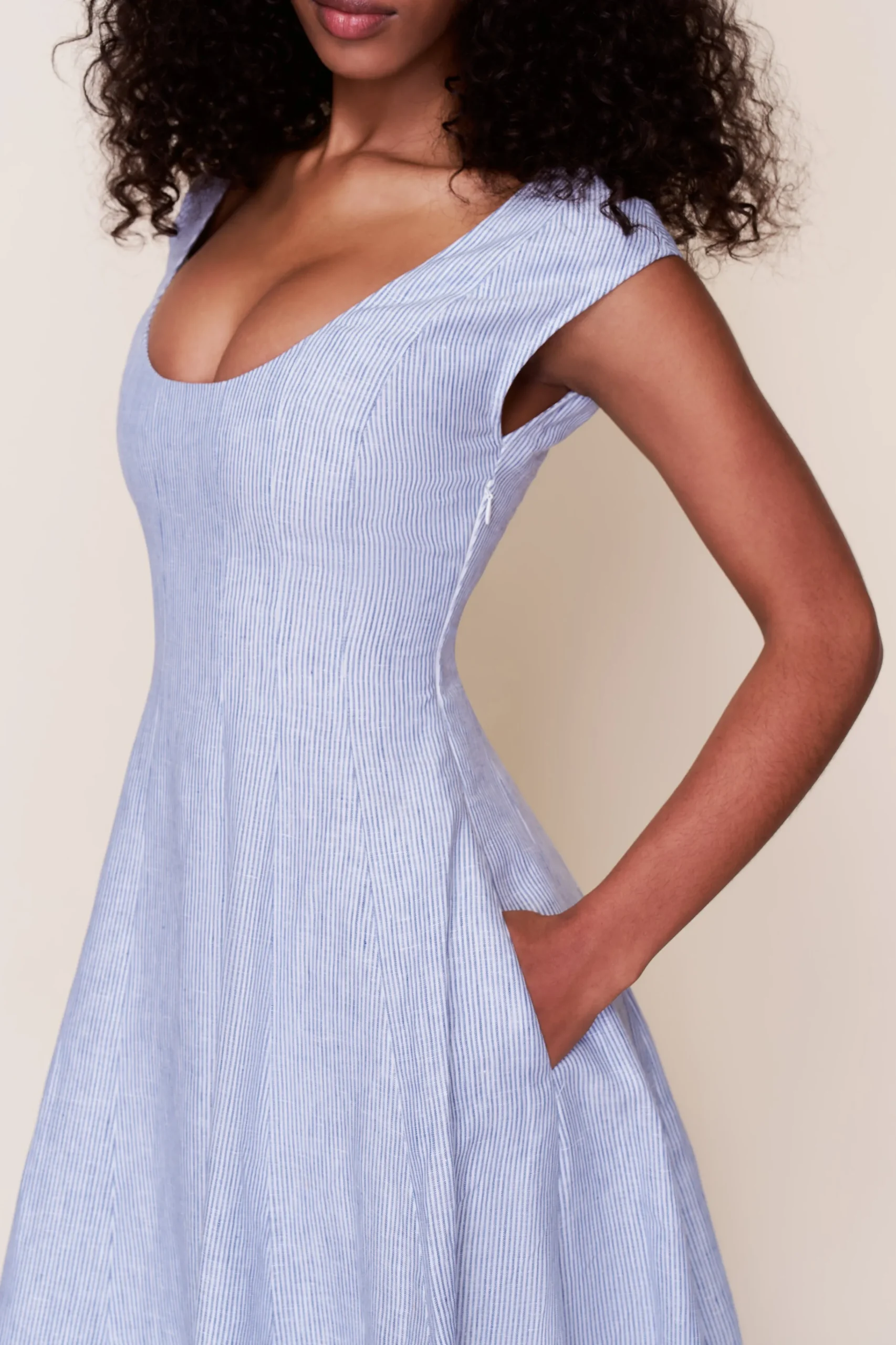 GUIZIO Leila Dress- Midi Dresses|Dresses
