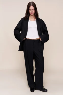 GUIZIO Leo Mid Rise Straight Pant- Pants