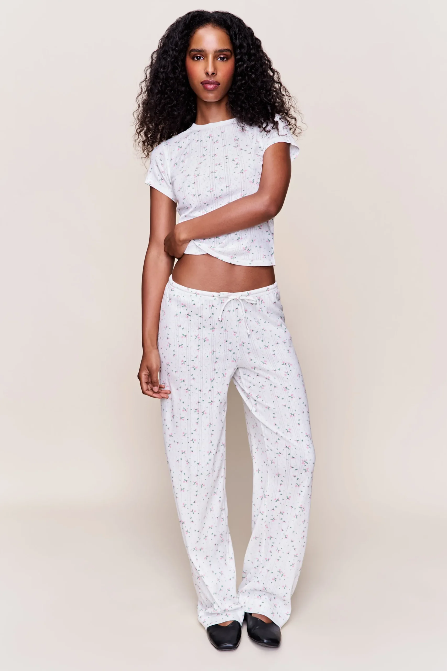 GUIZIO Lovey Tee- Short Sleeve Tops|Tops