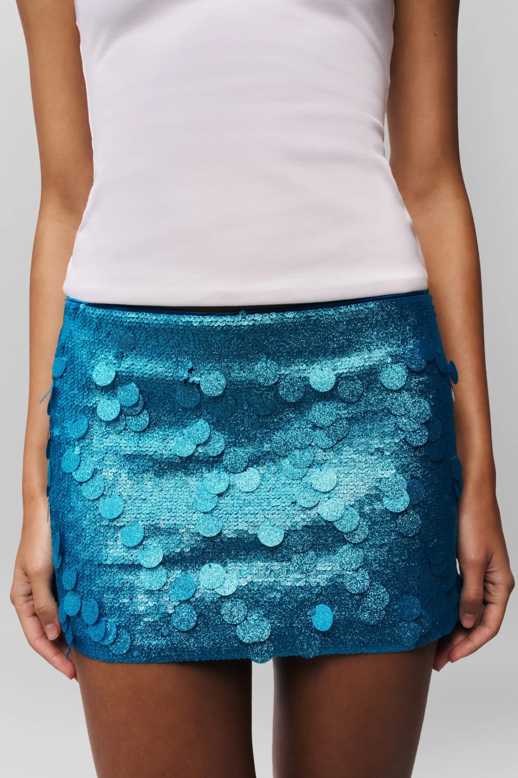 GUIZIO Low Rise Paillette Skirt- Mini Skirts|Skirts