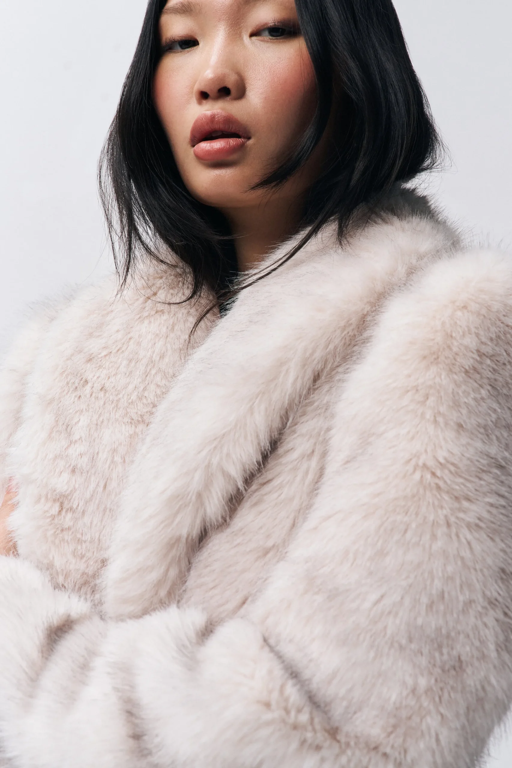 GUIZIO Roxie Faux Fur Coat- Jackets