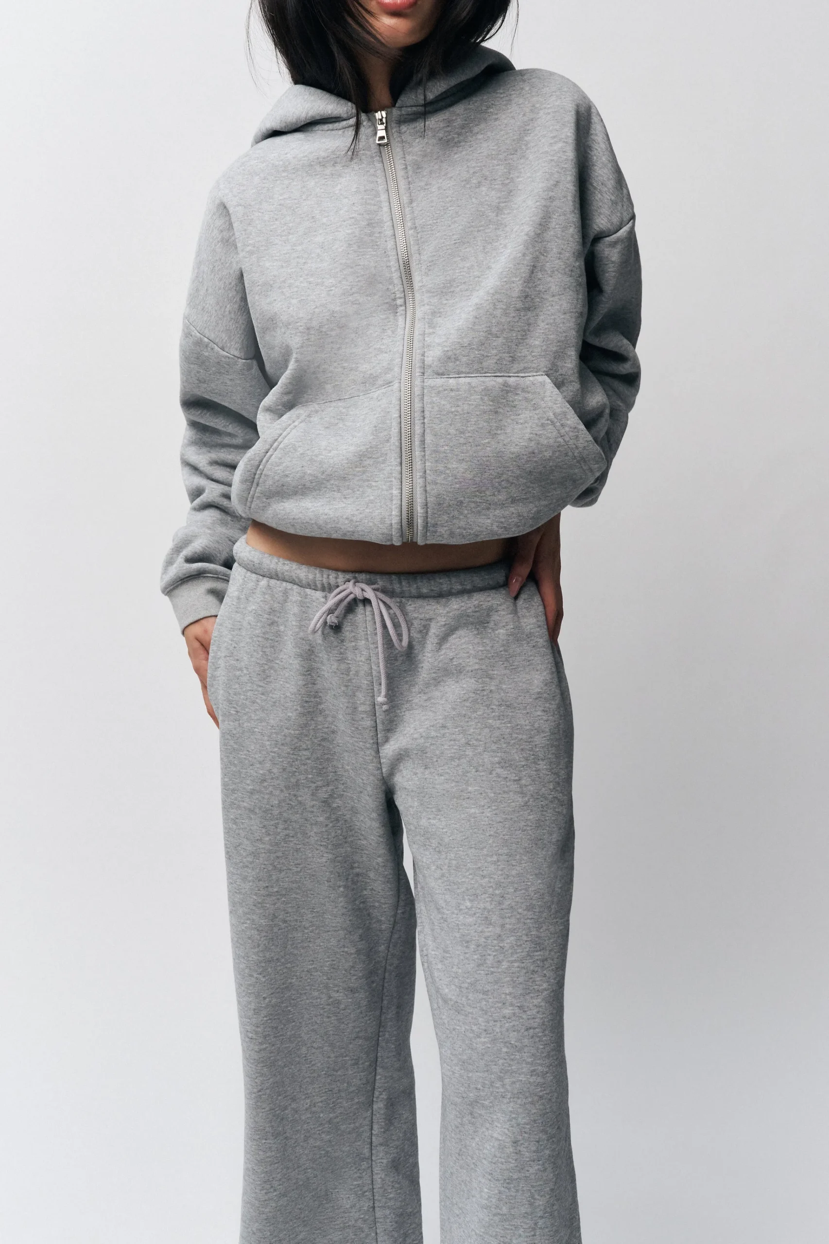 GUIZIO Zip Up Hoodie- Sweaters|Sweatshirts & Hoodies