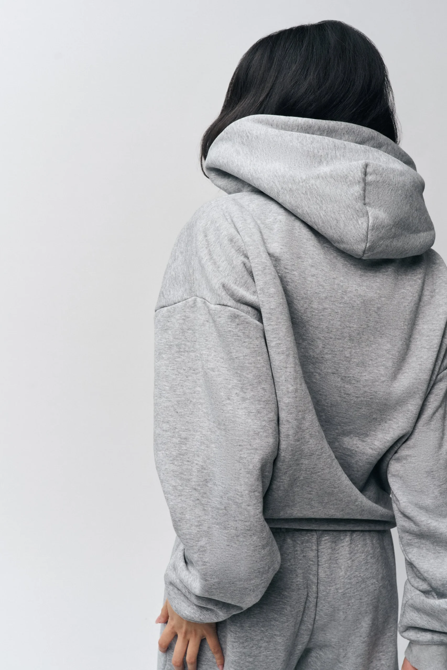 GUIZIO Zip Up Hoodie- Sweaters|Sweatshirts & Hoodies